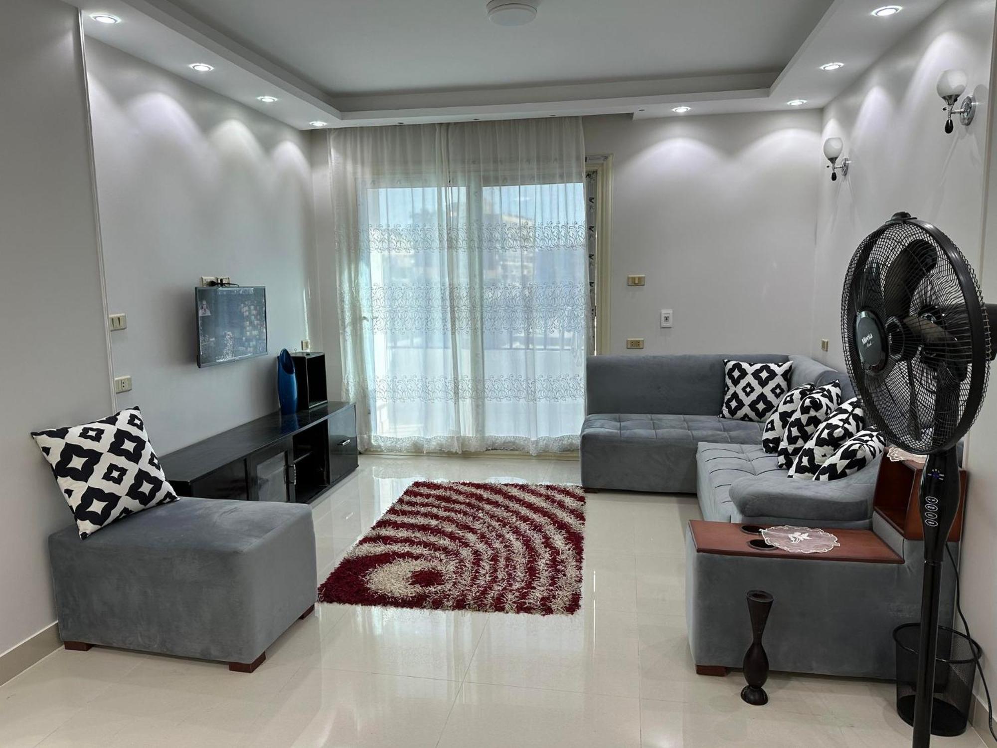 Comfy Luxurious Apartments In Central Location In Mansheyet El Bakry East Каїр Екстер'єр фото