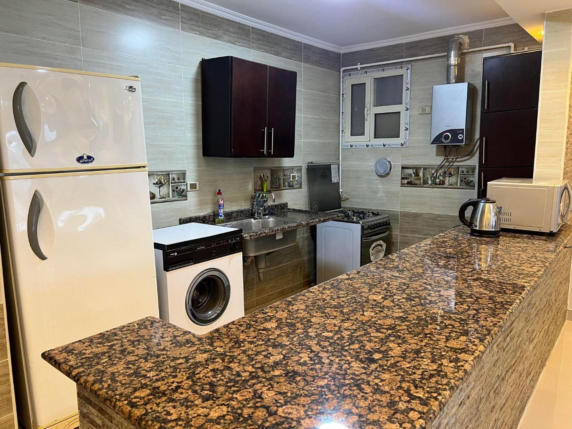 Comfy Luxurious Apartments In Central Location In Mansheyet El Bakry East Каїр Екстер'єр фото